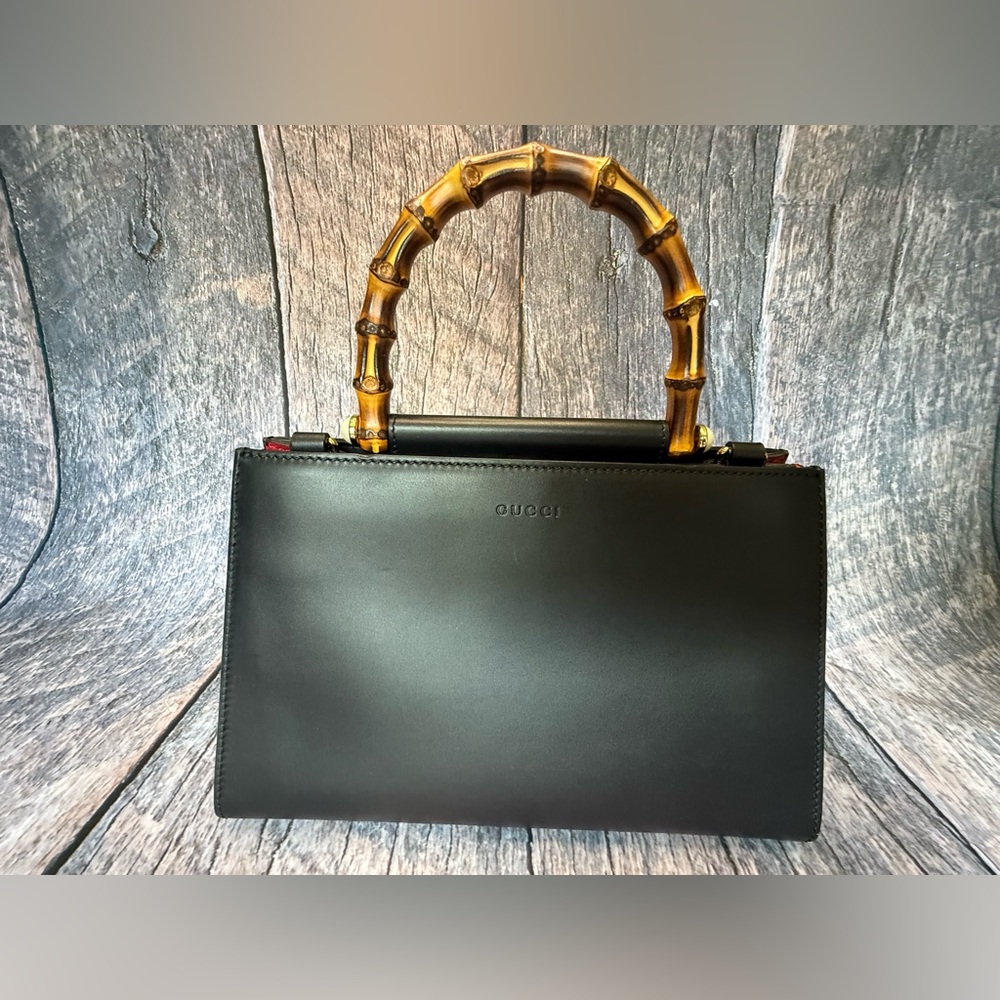 Gucci Leather bag with bamboo handles, Dust bag and COA included